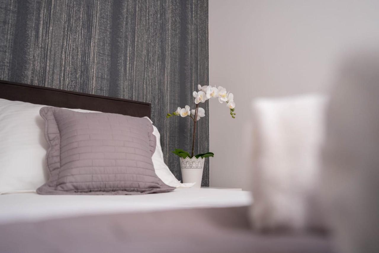 Apartmani Lara Baška Voda Dış mekan fotoğraf