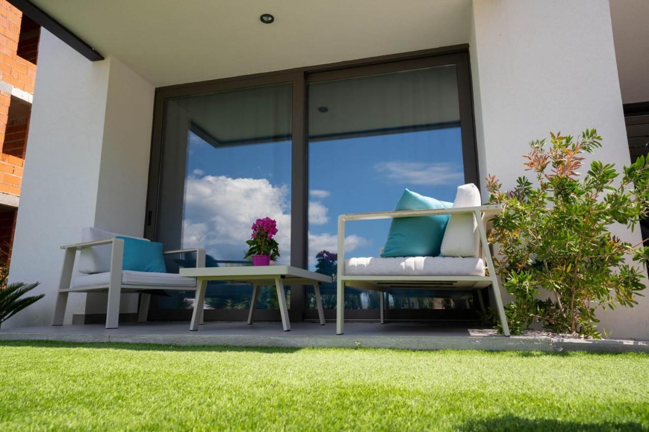 Apartmani Lara Baška Voda Dış mekan fotoğraf